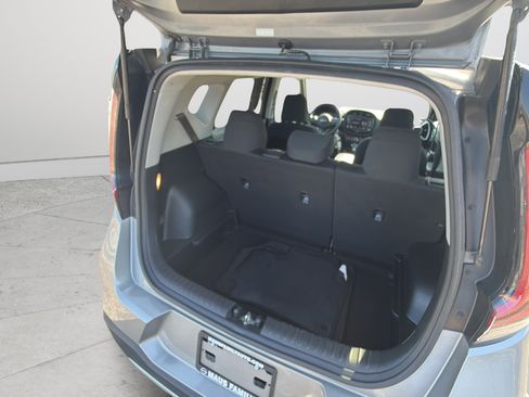 Used 2024 Kia Soul LX w/ Option Group 015 FWD image 36