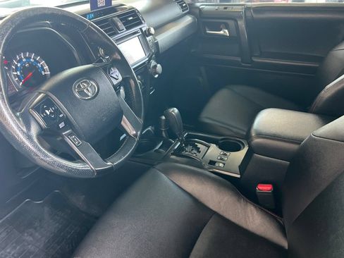 Used 2016 Toyota 4Runner Trail Premium AWD/4WD image 7
