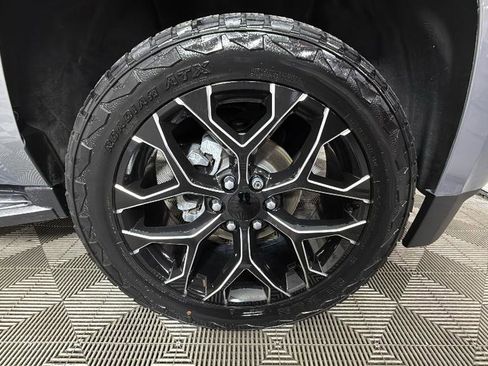 Used 2019 Chevrolet Suburban LS w/ Enhanced Driver Alert Package image 35