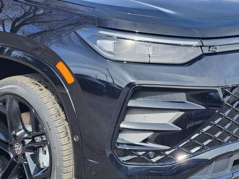 New 2026 Volkswagen Tiguan SE R-Line AWD/4WD image 28