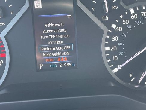 Used 2025 Toyota Tundra SR5 w/ SR5 Convenience Package AWD/4WD image 28