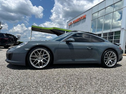 Used 2018 Porsche 911 Carrera RWD image 3