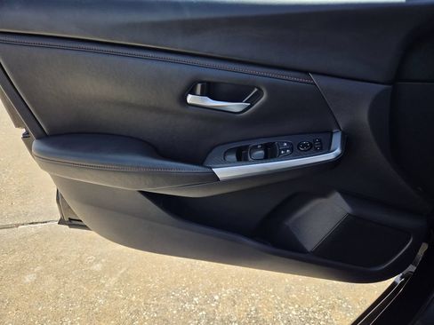 Used 2025 Nissan Sentra SR w/ Midnight Edition FWD image 25