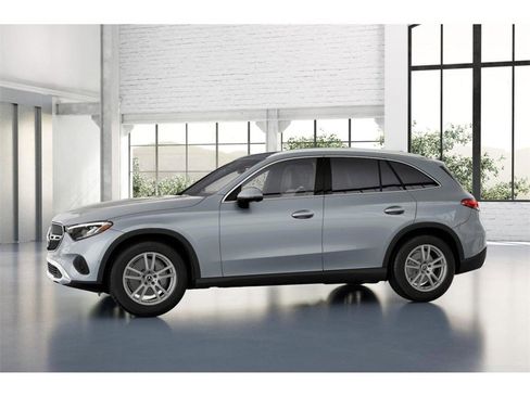 New 2026 Mercedes-Benz GLC 300 4MATIC image 36