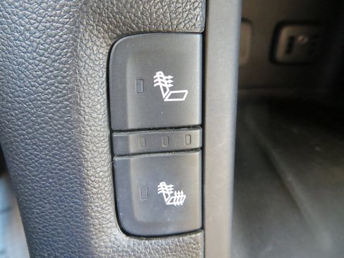 Used 2018 GMC Acadia SLE w/ Driver Alert Package I image 12