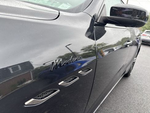 Used 2022 Maserati Ghibli Modena Q4 AWD/4WD image 12