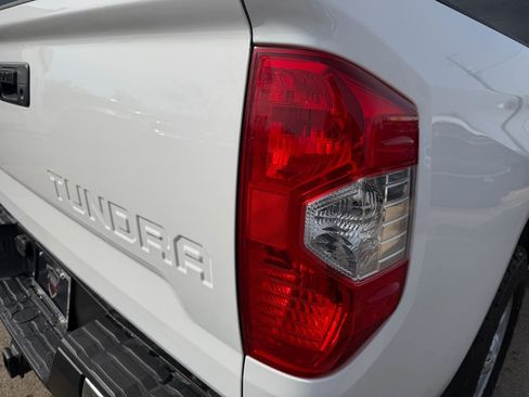 Used 2019 Toyota Tundra SR5 w/ SR5 Upgrade Package image 10