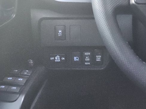 Used 2023 Toyota Tacoma TRD Off-Road image 13