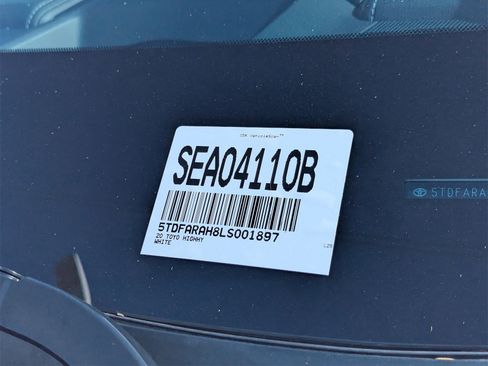 Used 2020 Toyota Highlander Platinum image 30