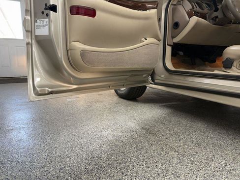 Used 2005 Buick Le Sabre Custom image 18