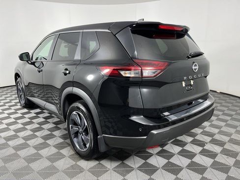 Used 2026 Nissan Rogue SV FWD image 6