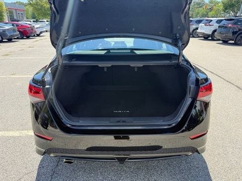 Used 2023 Nissan Sentra SR w/ Midnight Edition Package FWD image 10