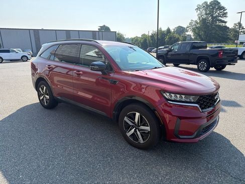 Used 2023 Kia Sorento S FWD image 11