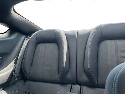 Used 2019 Ford Mustang Coupe RWD image 12
