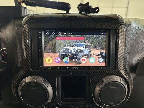 Used 2016 Jeep Wrangler Sport w/ Quick Order Package 24S AWD/4WD image 24