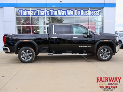 New 2026 GMC Sierra 2500 SLT w/ SLT Premium Package