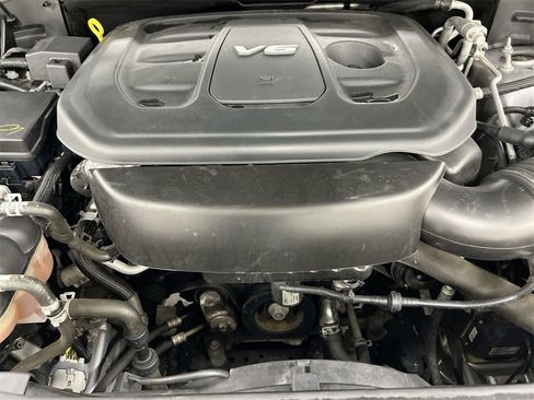 Used 2019 Dodge Durango SXT image 24