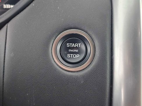 Used 2024 Land Rover Discovery Metropolitan Edition image 29