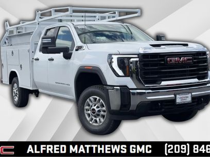 New 2026 GMC Sierra 2500 Pro w/ Convenience Package
