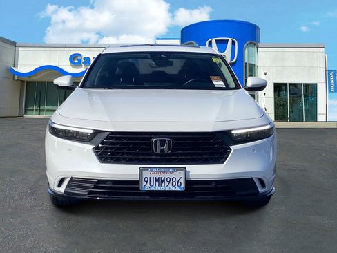 Certified 2025 Honda Accord EX-L image 2