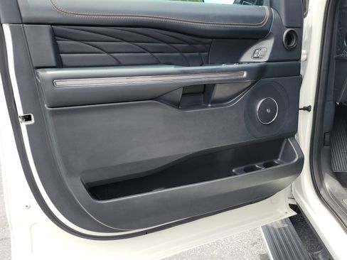 Certified 2024 Ford Expedition Max Platinum AWD/4WD image 20