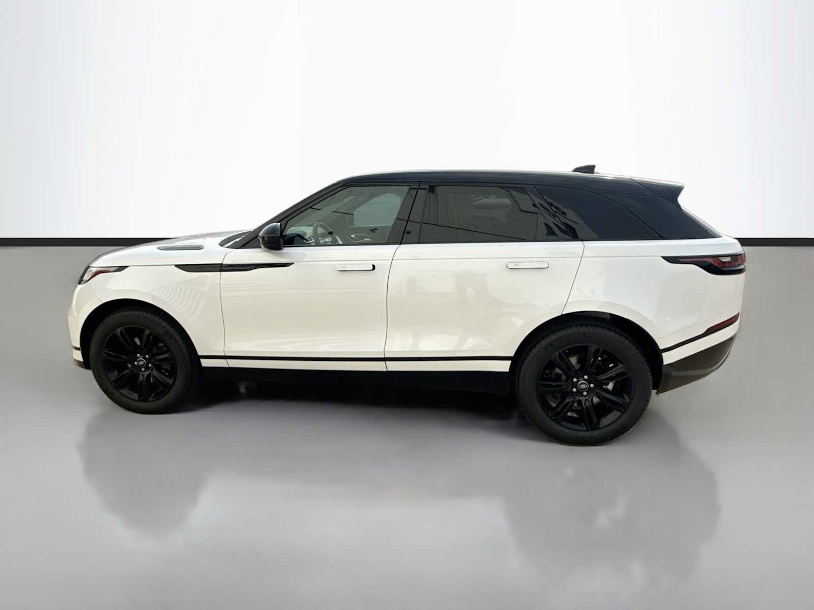 Certified 2023 Land Rover Range Rover Velar R-Dynamic S AWD/4WD image 5