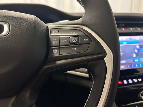 New 2026 Jeep Grand Cherokee L Limited AWD/4WD image 11
