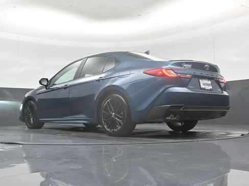 Used 2025 Toyota Camry SE FWD image 49