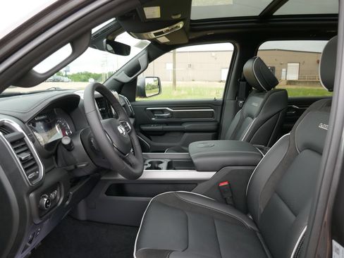 New 2026 RAM 1500 Laramie w/ Laramie Southwest Edition AWD/4WD image 16