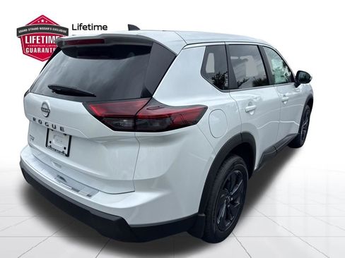 New 2026 Nissan Rogue SV FWD image 5