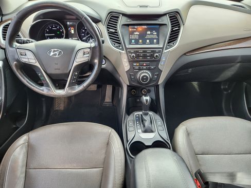 Used 2017 Hyundai Santa Fe Sport image 11