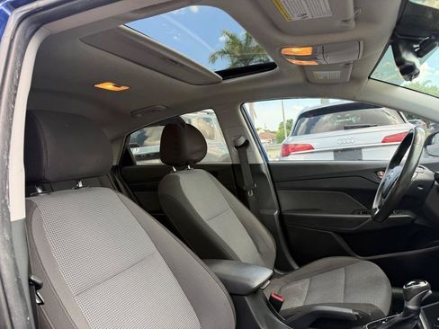 Used 2021 Hyundai Accent Limited FWD image 30