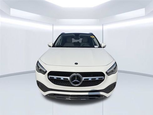 Used 2021 Mercedes-Benz GLA 250 4MATIC image 2