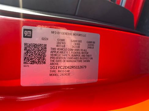 Used 2024 Chevrolet Corvette Stingray Premium Cpe w/ Z51 Performance Package RWD image 31