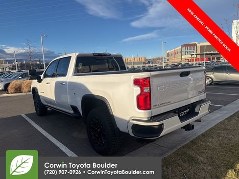 Used 2022 Chevrolet Silverado 2500 High Country w/ Safety Package II image 5