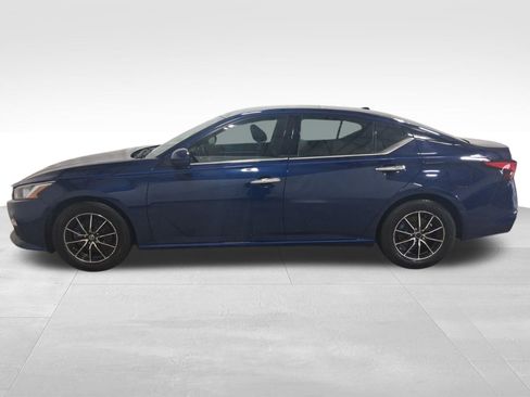 Used 2019 Nissan Altima 2.5 S FWD image 8