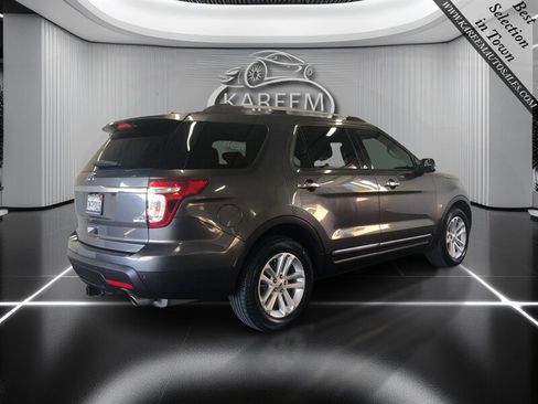 Used 2015 Ford Explorer XLT w/ Equipment Group 202A FWD image 5