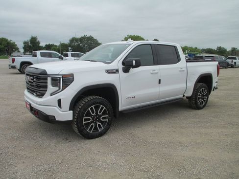 New 2026 GMC Sierra 1500 AT4 w/ AT4 Premium Package AWD/4WD image 10