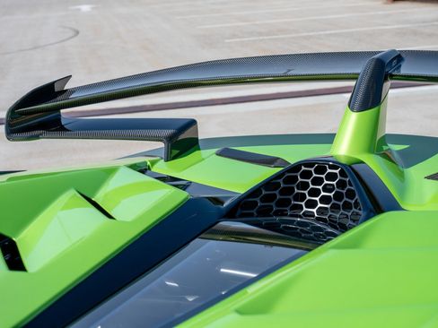 Used 2021 Lamborghini Aventador SVJ AWD/4WD image 18