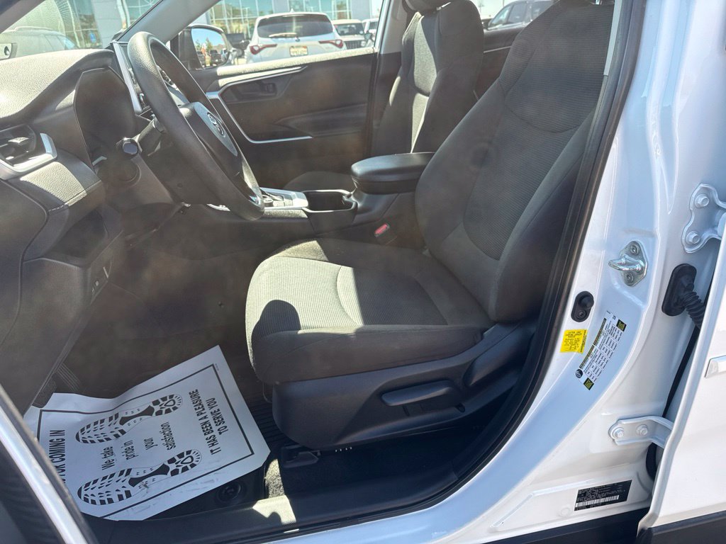 Used 2023 Toyota RAV4 LE AWD/4WD image 23