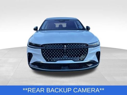 Certified 2025 Lincoln Nautilus Premier image 8