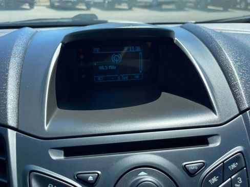 Used 2014 Ford Fiesta SE FWD image 12