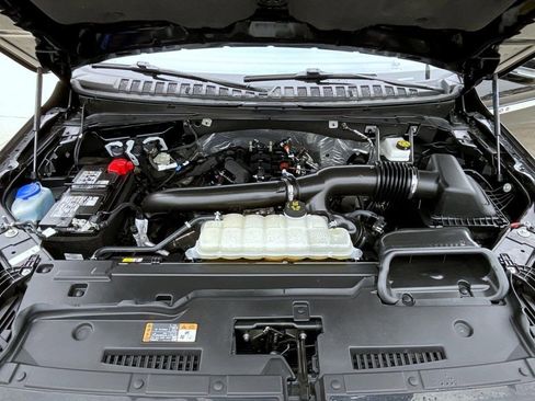 Used 2025 Lincoln Navigator Reserve AWD/4WD image 27