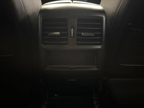 Used 2015 Mercedes-Benz ML 350 4MATIC image 35