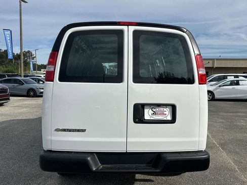 New 2026 Chevrolet Express 2500 w/ Driver Convenience Package RWD image 4