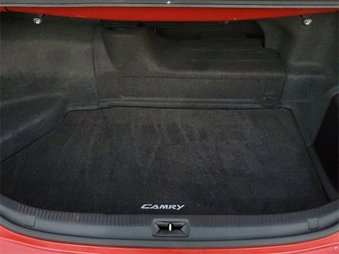 Used 2011 Toyota Camry Hybrid image 7