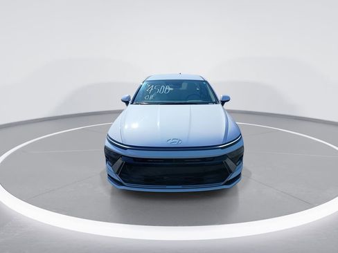 New 2025 Hyundai Sonata SEL image 3