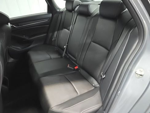 Used 2019 Honda Accord Sport image 32