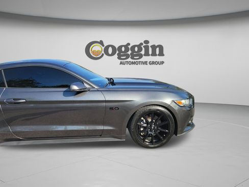 Used 2016 Ford Mustang GT Premium w/ Equipment Group 401A RWD image 31