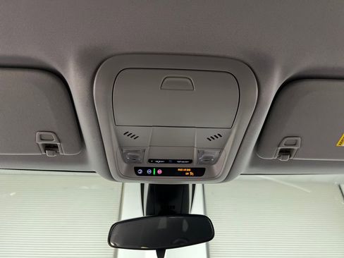 Used 2025 Chevrolet Blazer LT FWD image 58